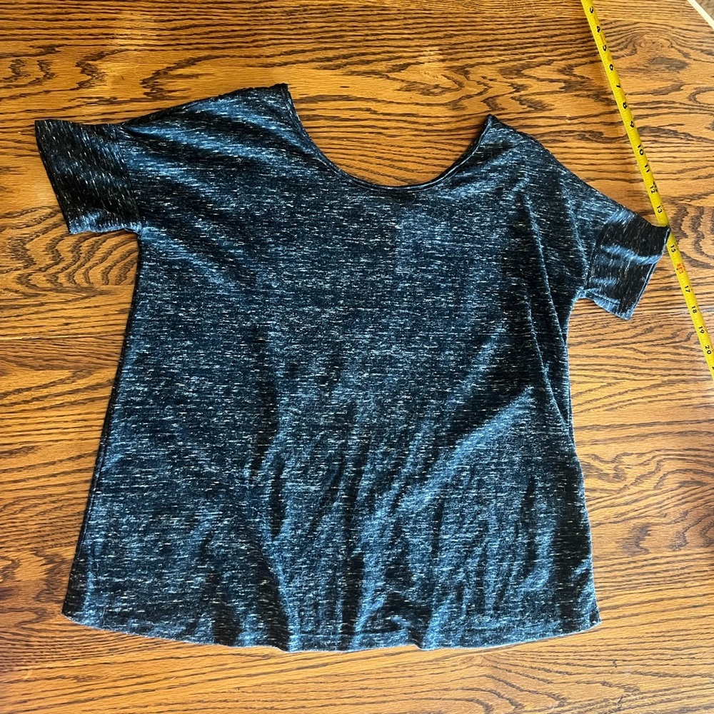Women's Black Heathered Top
